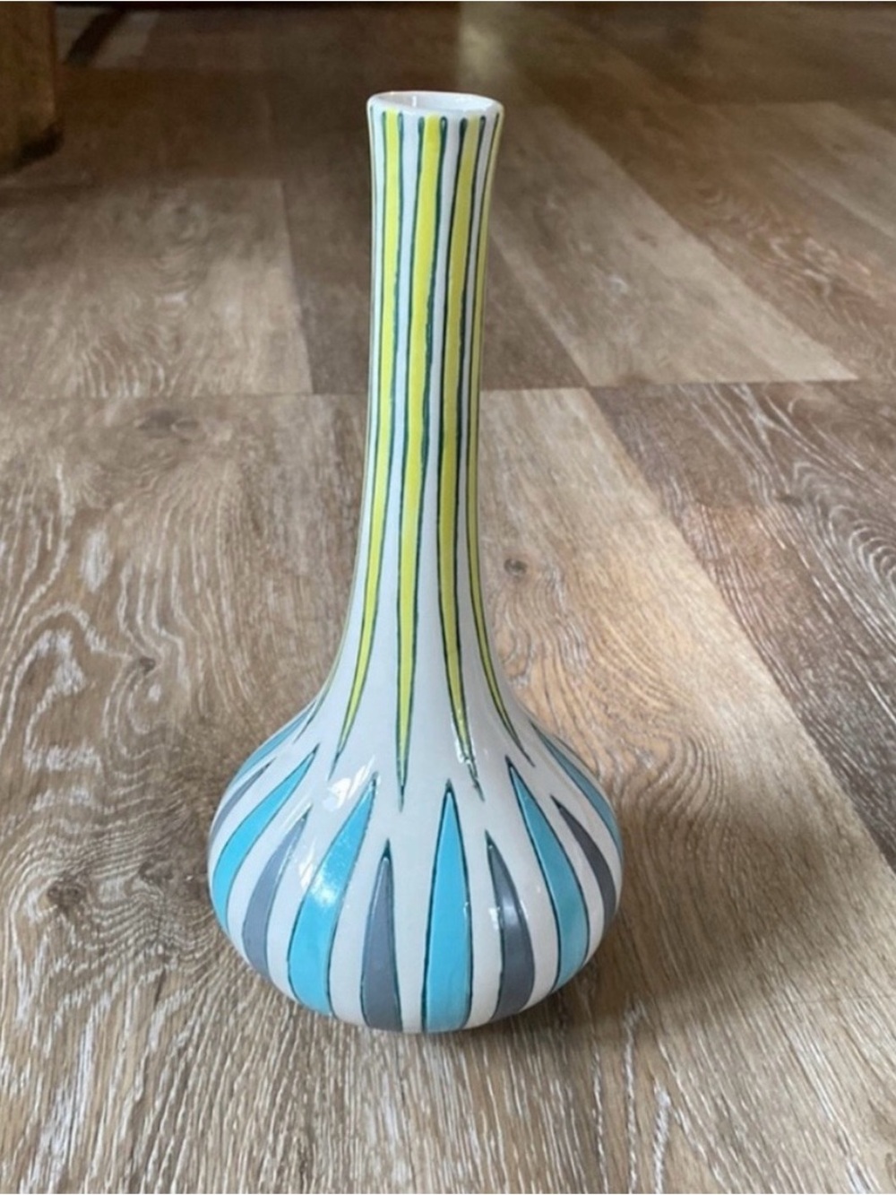 Anthropologie Vase - Picture 1 of 3
